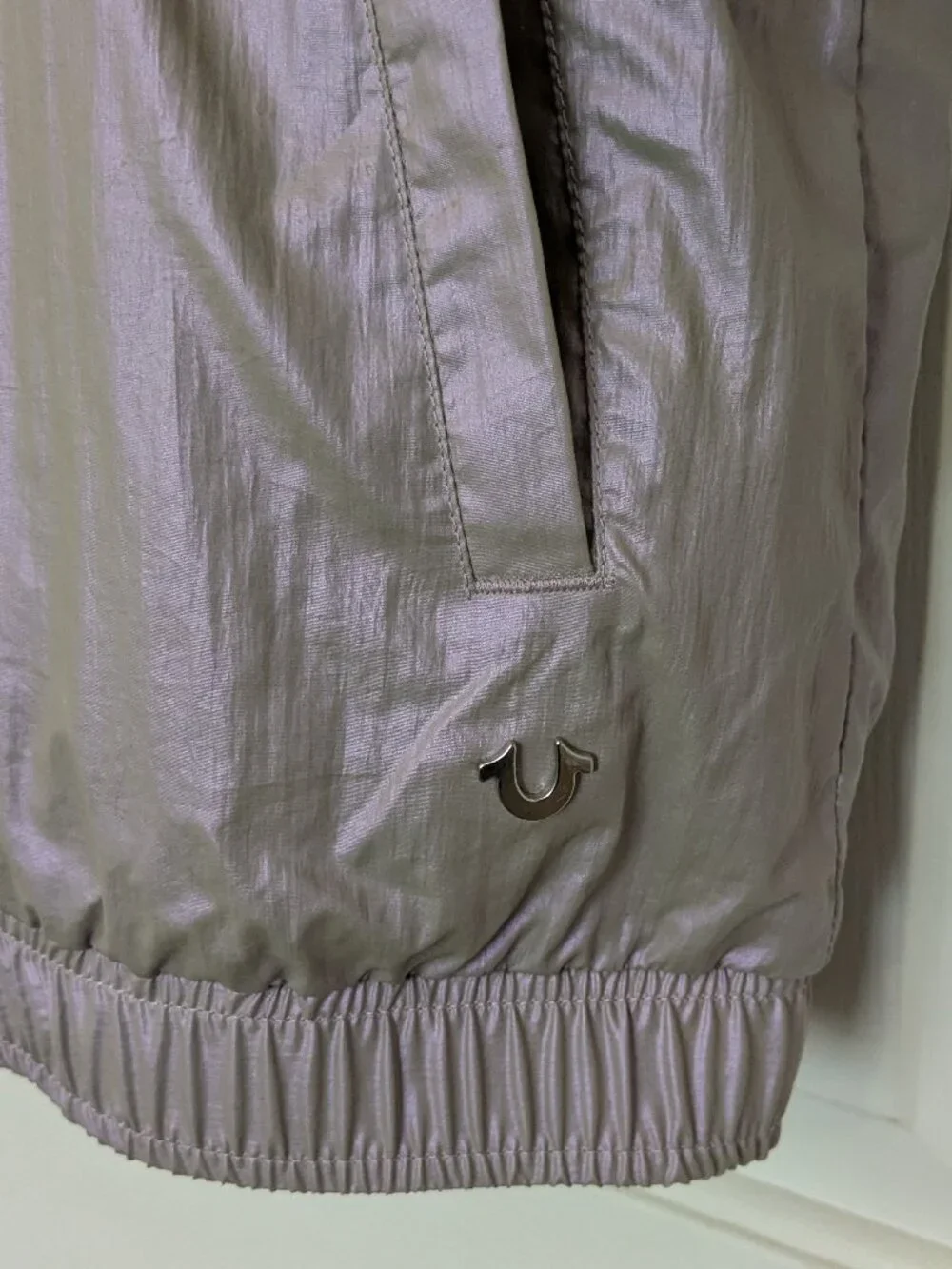 True Religion Lavendar Shine Metallic Windbreaker Jacket Size Small .